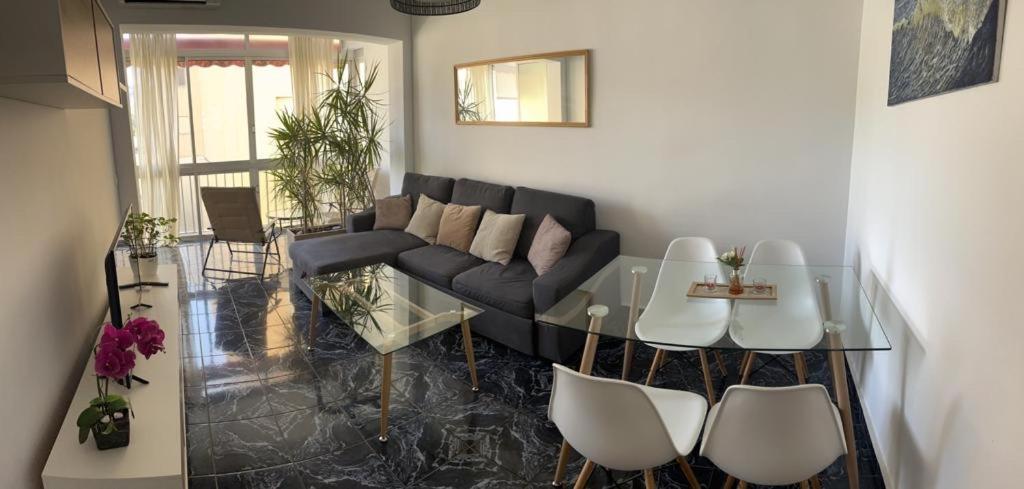 Apartamento A 10 Metros De La Playa Apartment ลาเอร์ราดูรา ภายนอก รูปภาพ