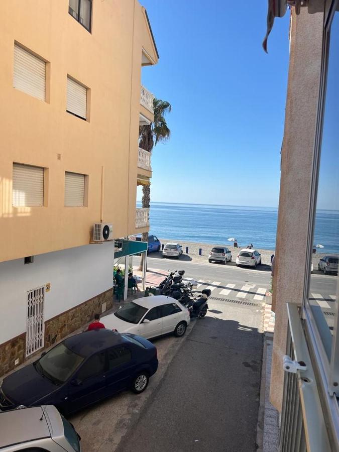 Apartamento A 10 Metros De La Playa Apartment ลาเอร์ราดูรา ภายนอก รูปภาพ